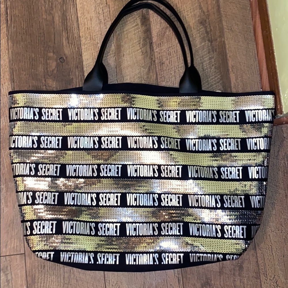Victoria’s Secret tote